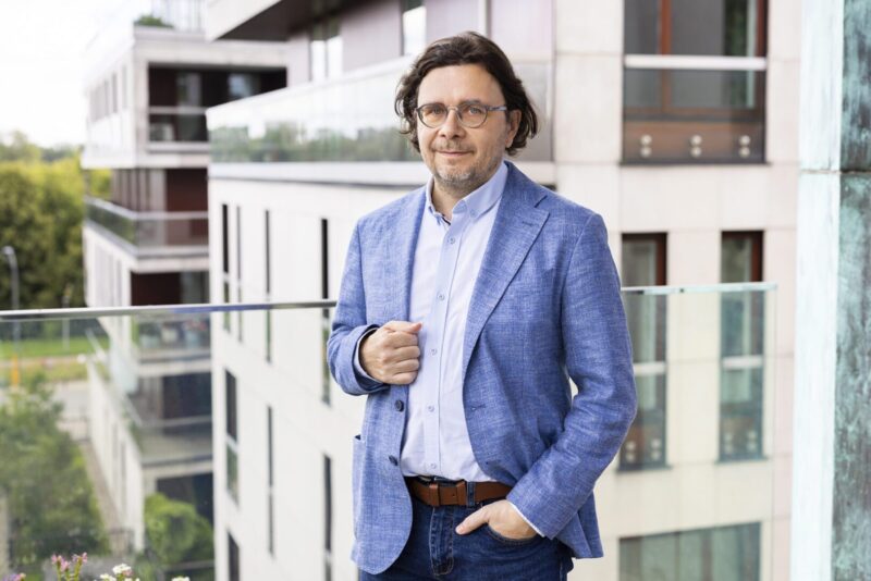 dr hab. Piotr Koryś